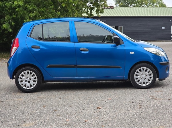 Used Hyundai i10 2010 for sale - 76130972: Photo 4
