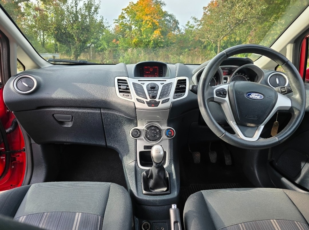 Used Ford Fiesta 2012 for sale - 76143193: Photo 9