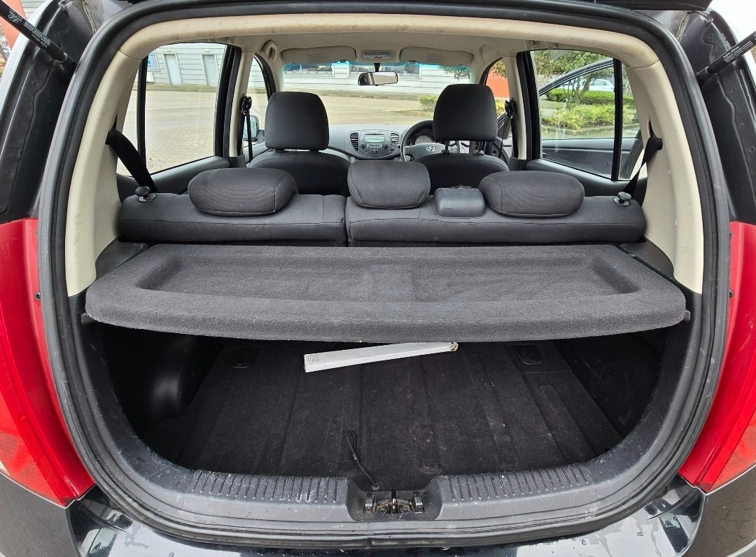 Used Hyundai i10 2011 for sale - 77701275: Photo 13