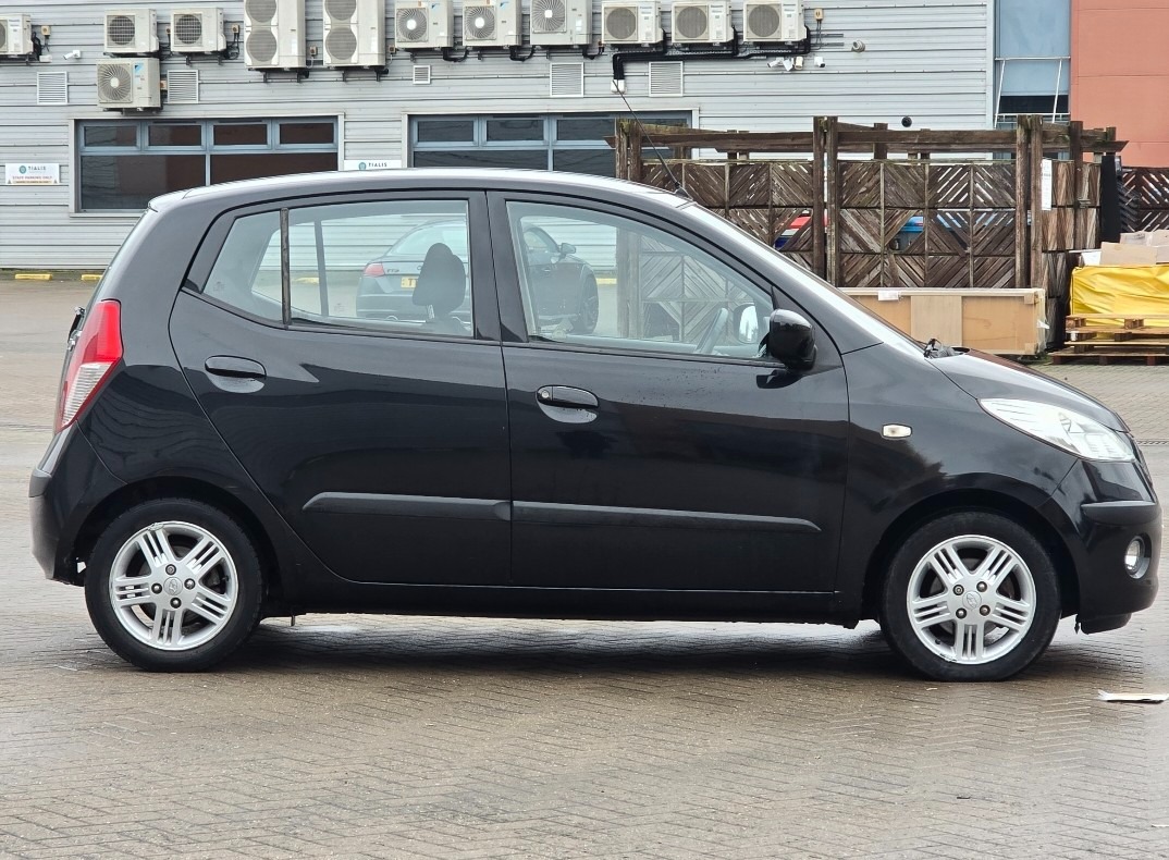 Used Hyundai i10 2011 for sale - 77701275: Photo 5