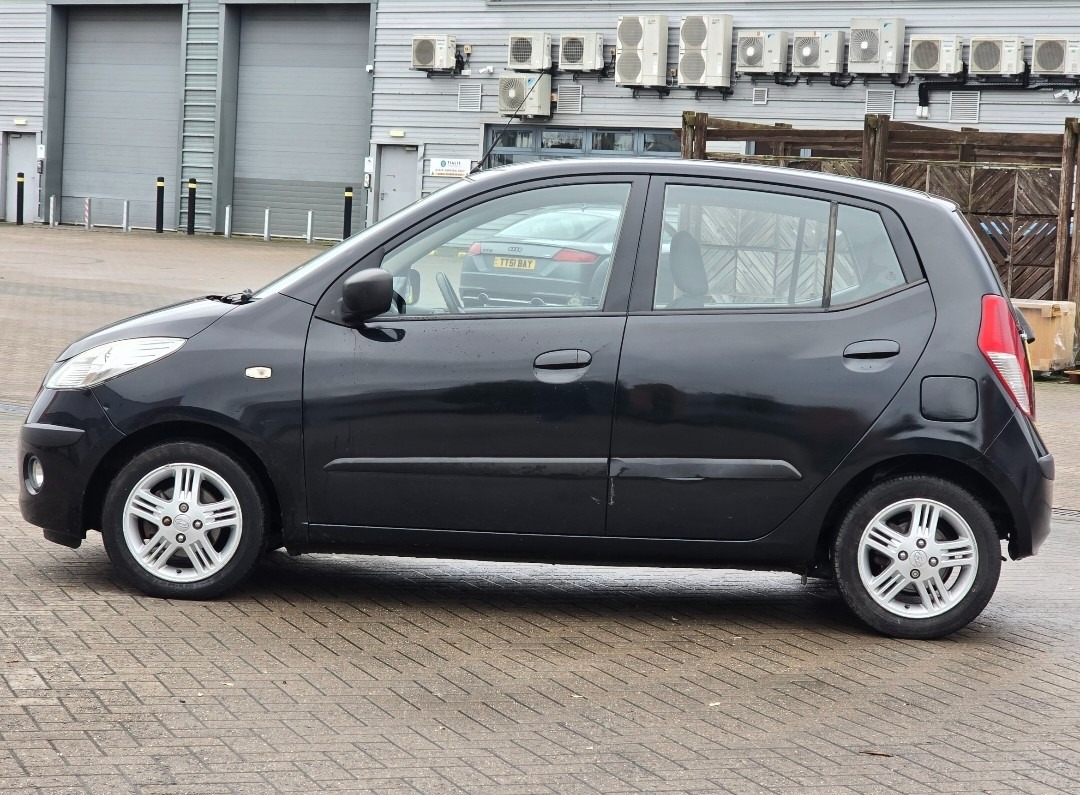 Used Hyundai i10 2011 for sale - 77701275: Photo 6