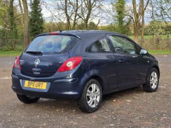 2011 (11) - 1.2i 16V [85] Exclusiv 3dr [AC]. LONG MOT. SERVICE HISTORY. CRUISE CONTROL