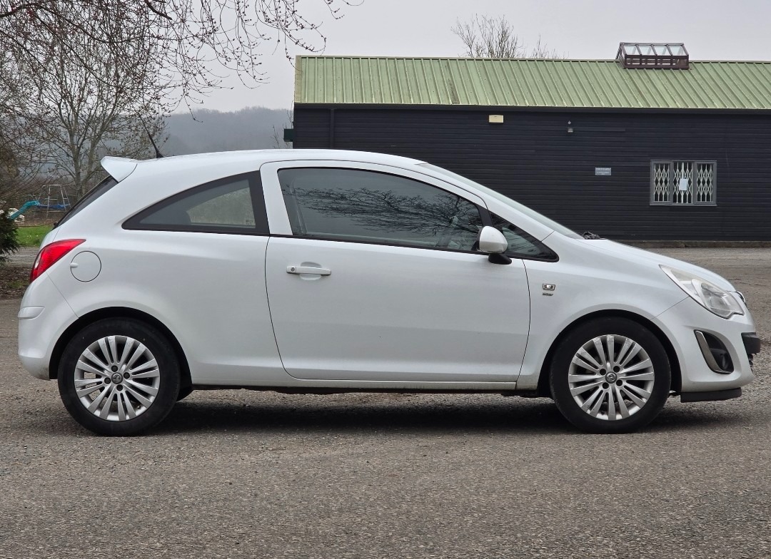 Used Vauxhall Corsa 2013 for sale - 77775098: Photo 6