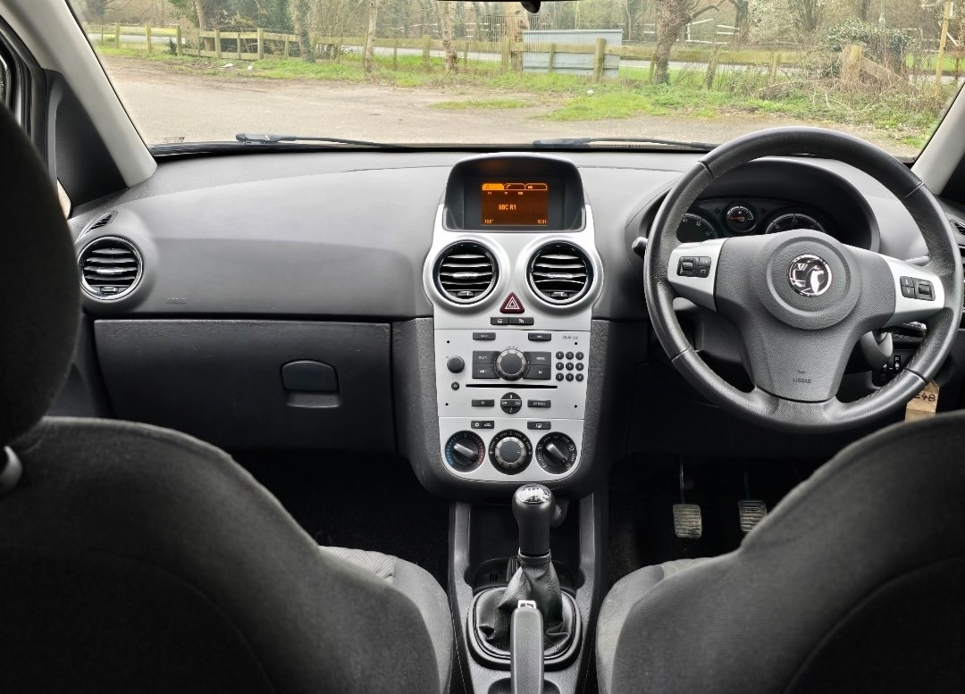 Used Vauxhall Corsa 2013 for sale - 77775098: Photo 9
