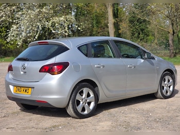 Vauxhall Astra feature image