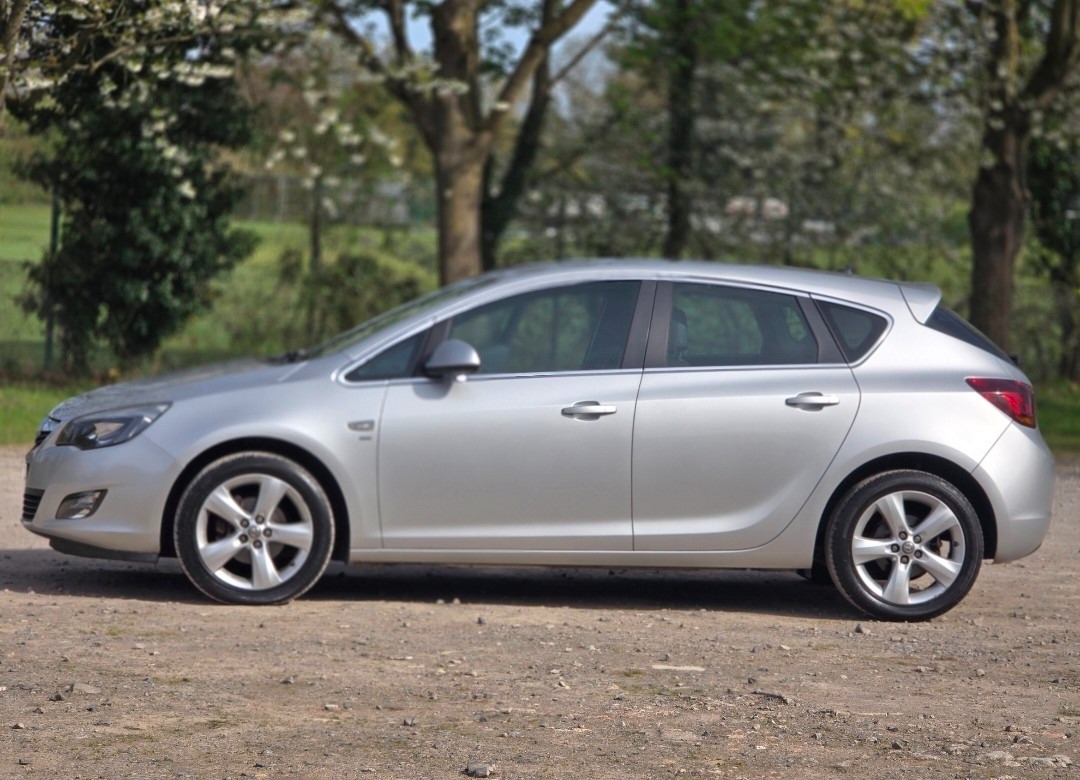 Used Vauxhall Astra 2012 for sale - 78202252: Photo 5