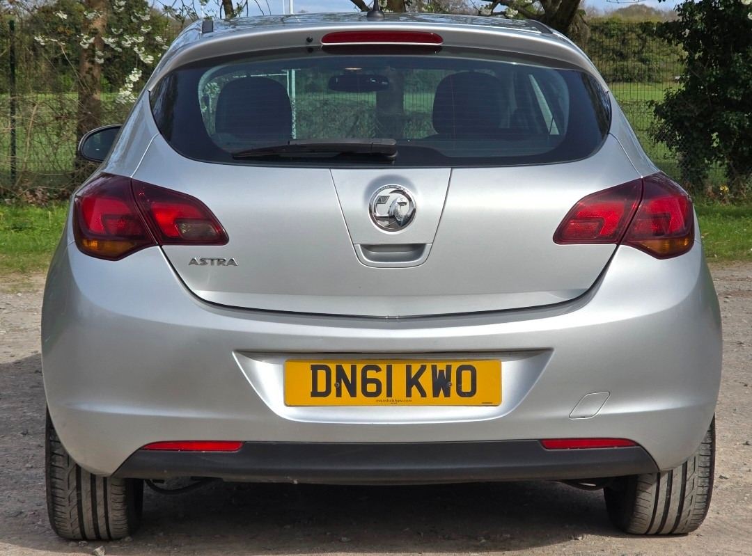 Used Vauxhall Astra 2012 for sale - 78202252: Photo 7