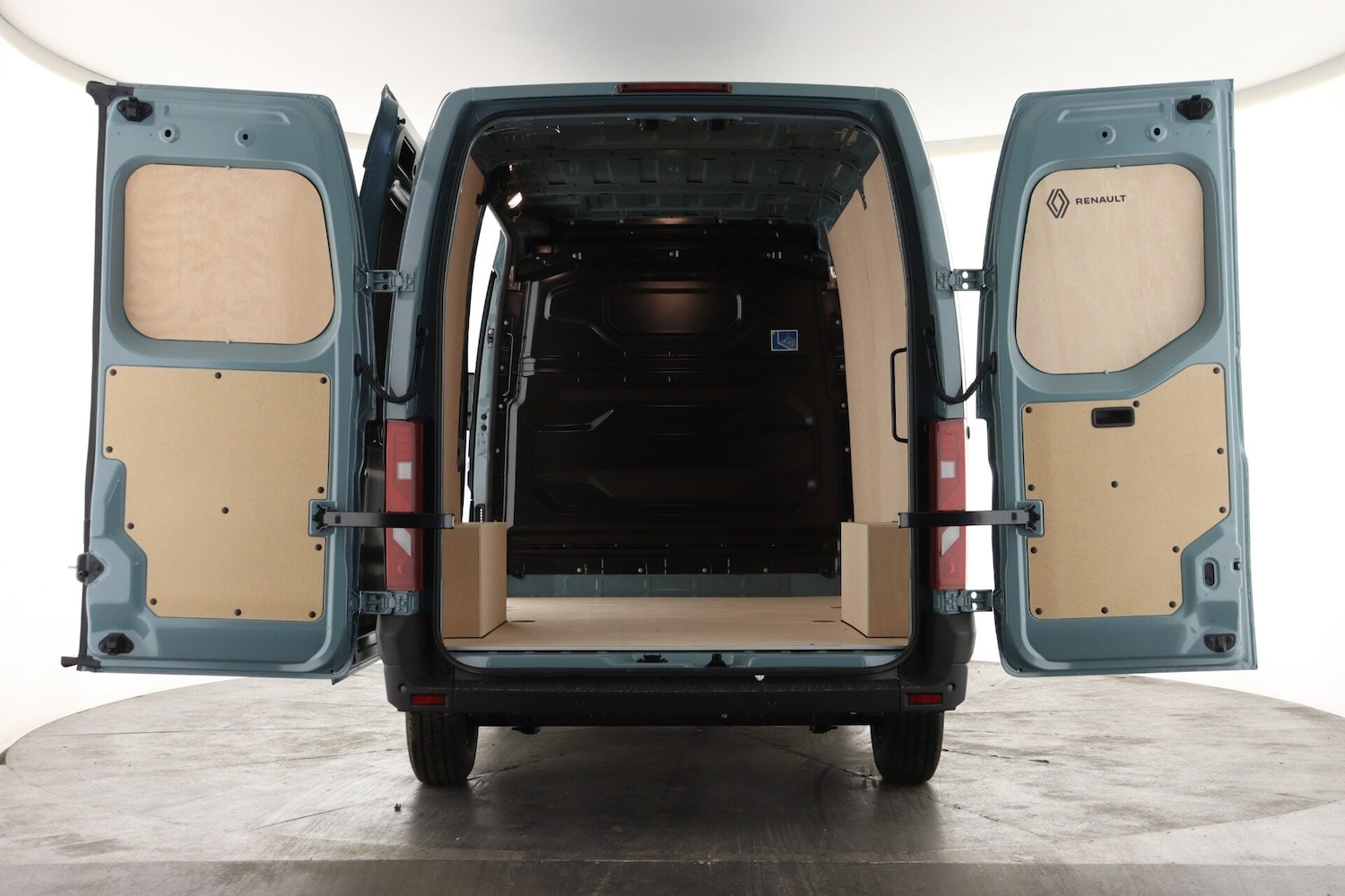 Used Renault Master 2026 for sale - 78168380: Photo 2