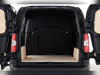 Used Citroen Berlingo 2023 for sale - 75425775: Photo