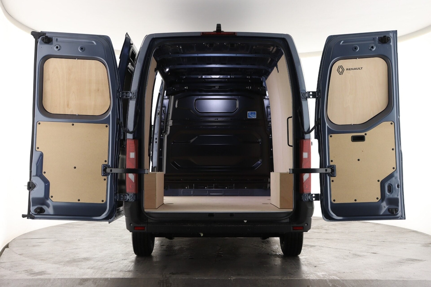 Used Renault Master 2025 for sale - 77327331: Photo 2