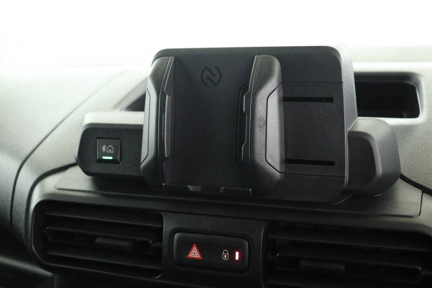 Used Peugeot Partner 2025 for sale - 77085215: Photo 16