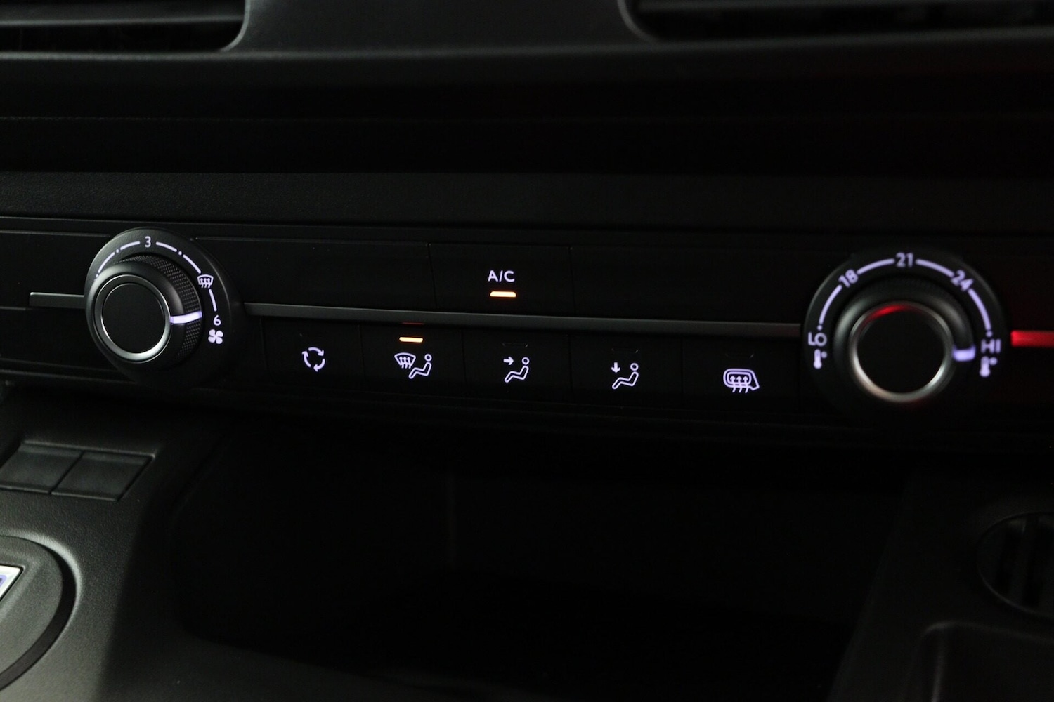 Used Peugeot Partner 2025 for sale - 77085215: Photo 17