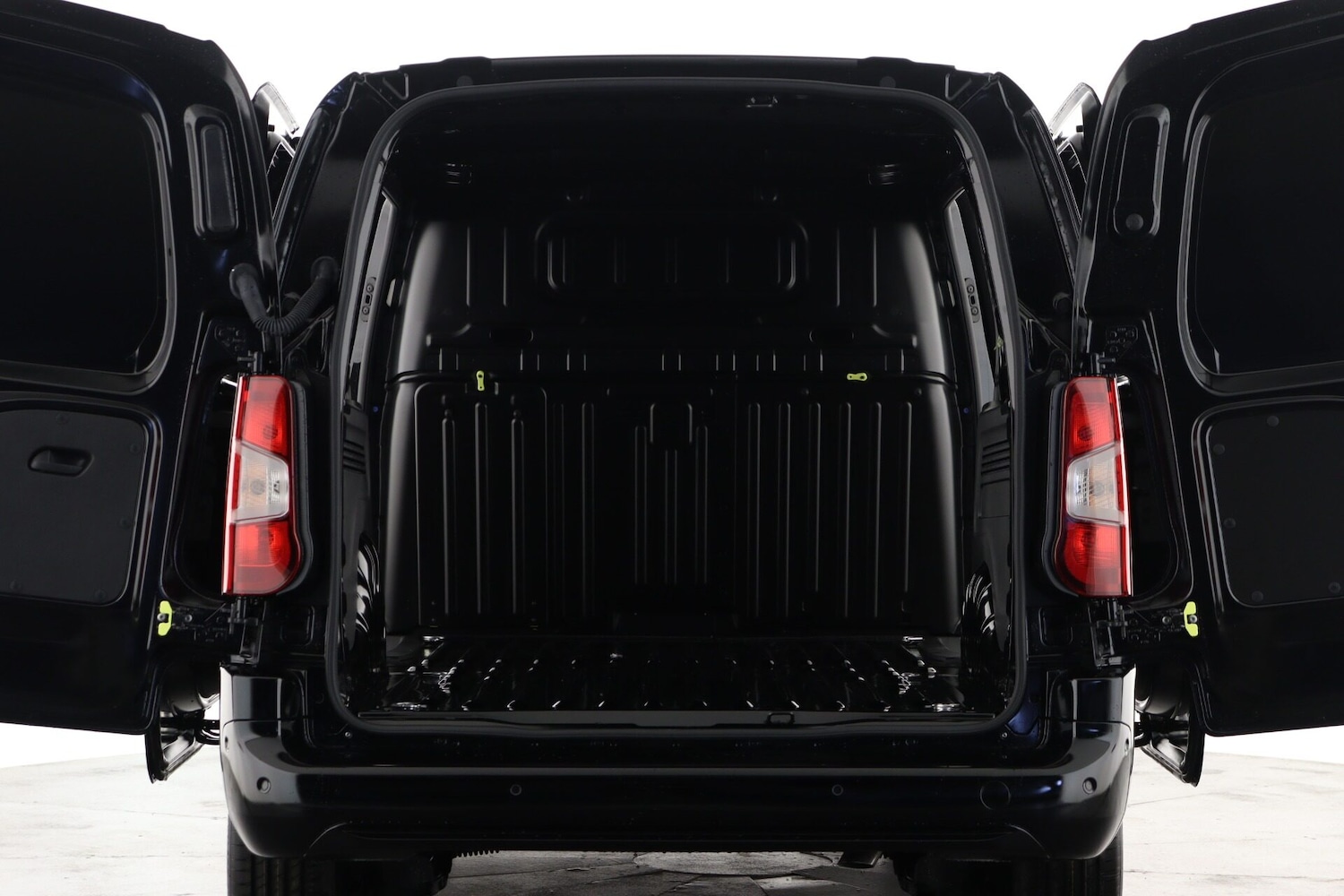 Used Peugeot Partner 2025 for sale - 76508905: Photo 3