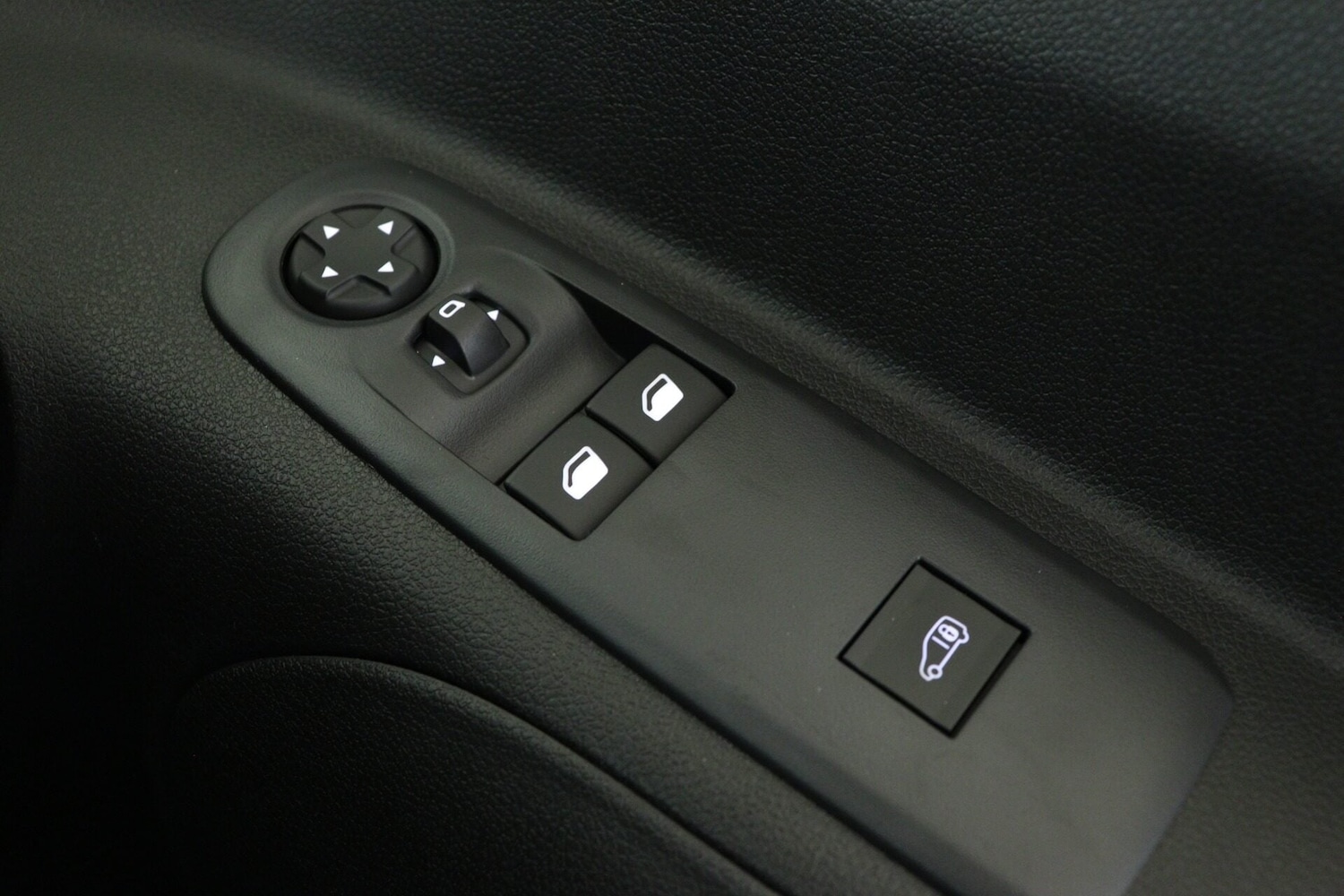 Used Peugeot Partner 2023 for sale - 77729165: Photo 22