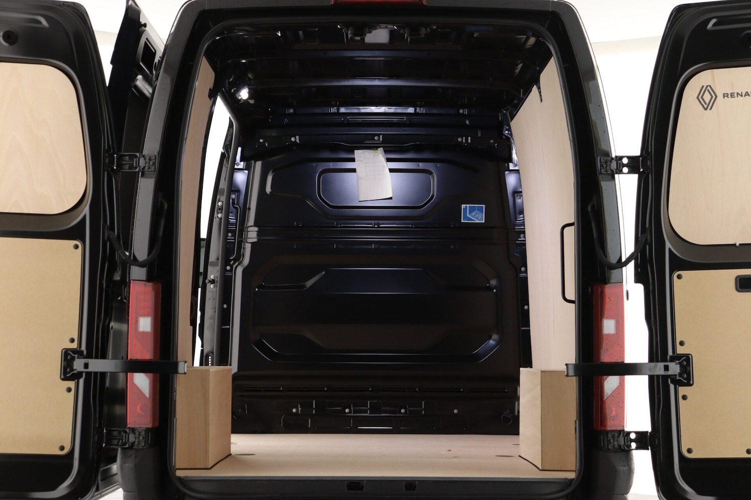 Used Renault Master 2025 for sale - 77351316: Photo 3