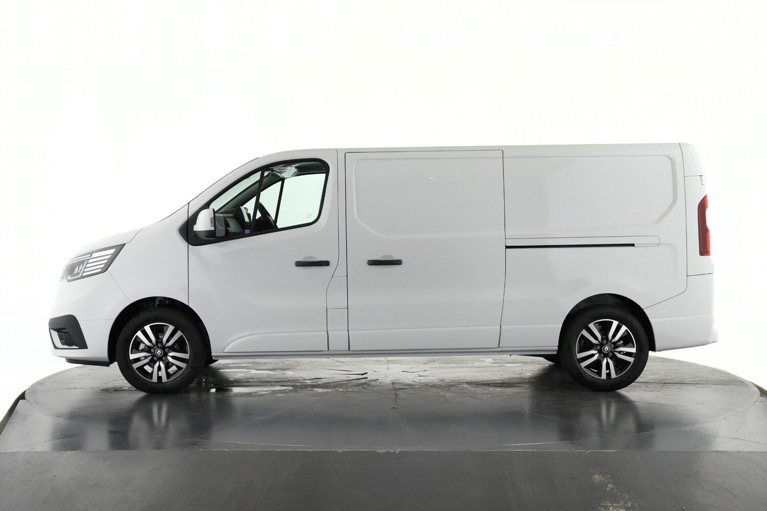 Used Renault Trafic 2025 for sale - 77432741: Photo 8