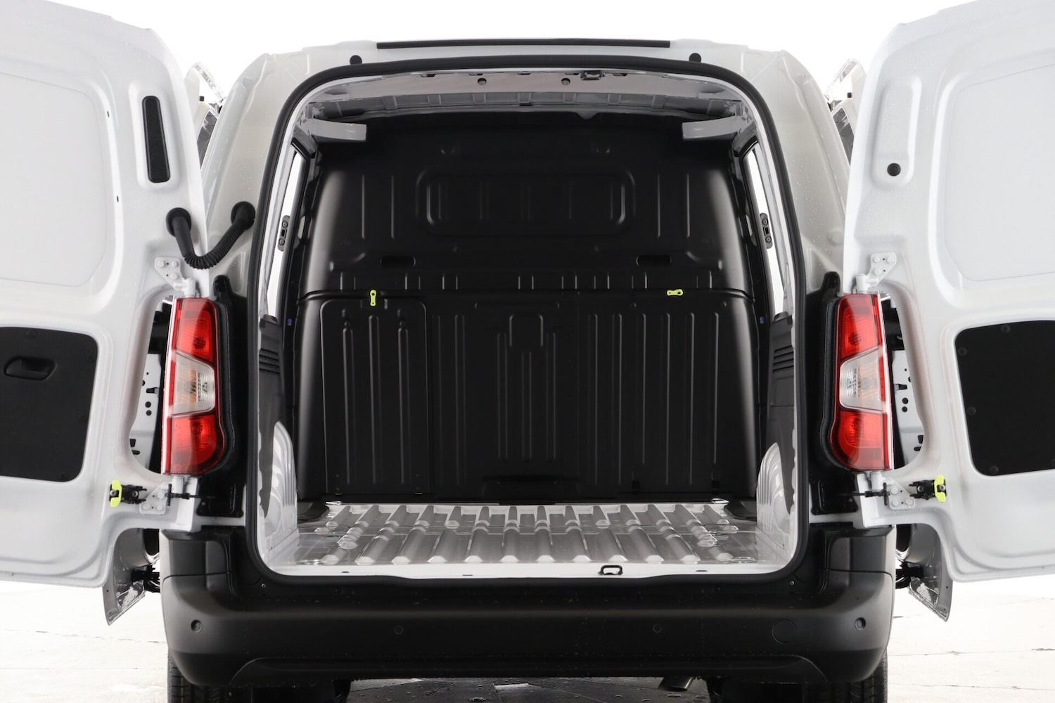 Used Peugeot Partner 2025 for sale - 77085206: Photo 4