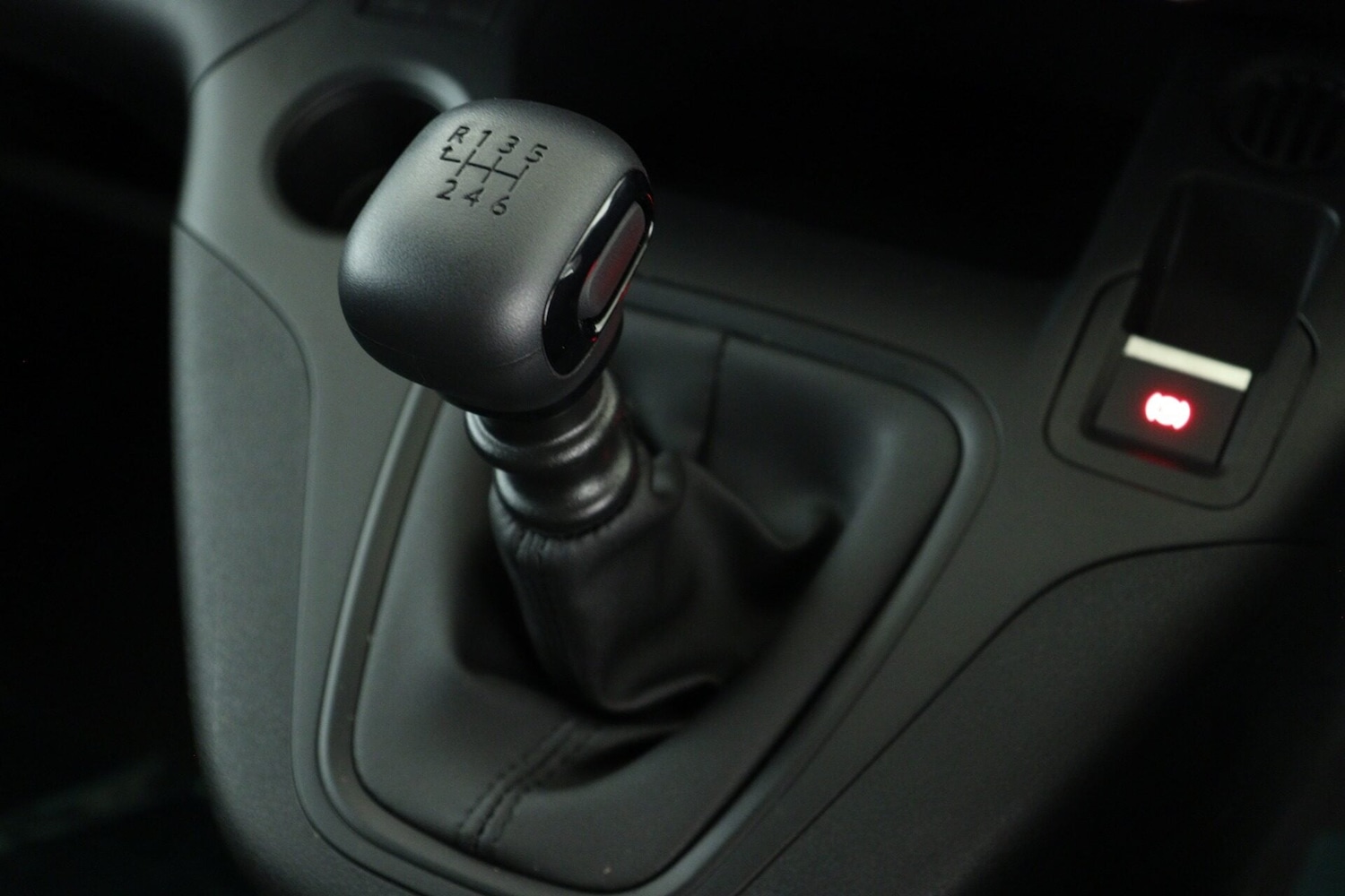 Used Peugeot Partner 2023 for sale - 77729169: Photo 18