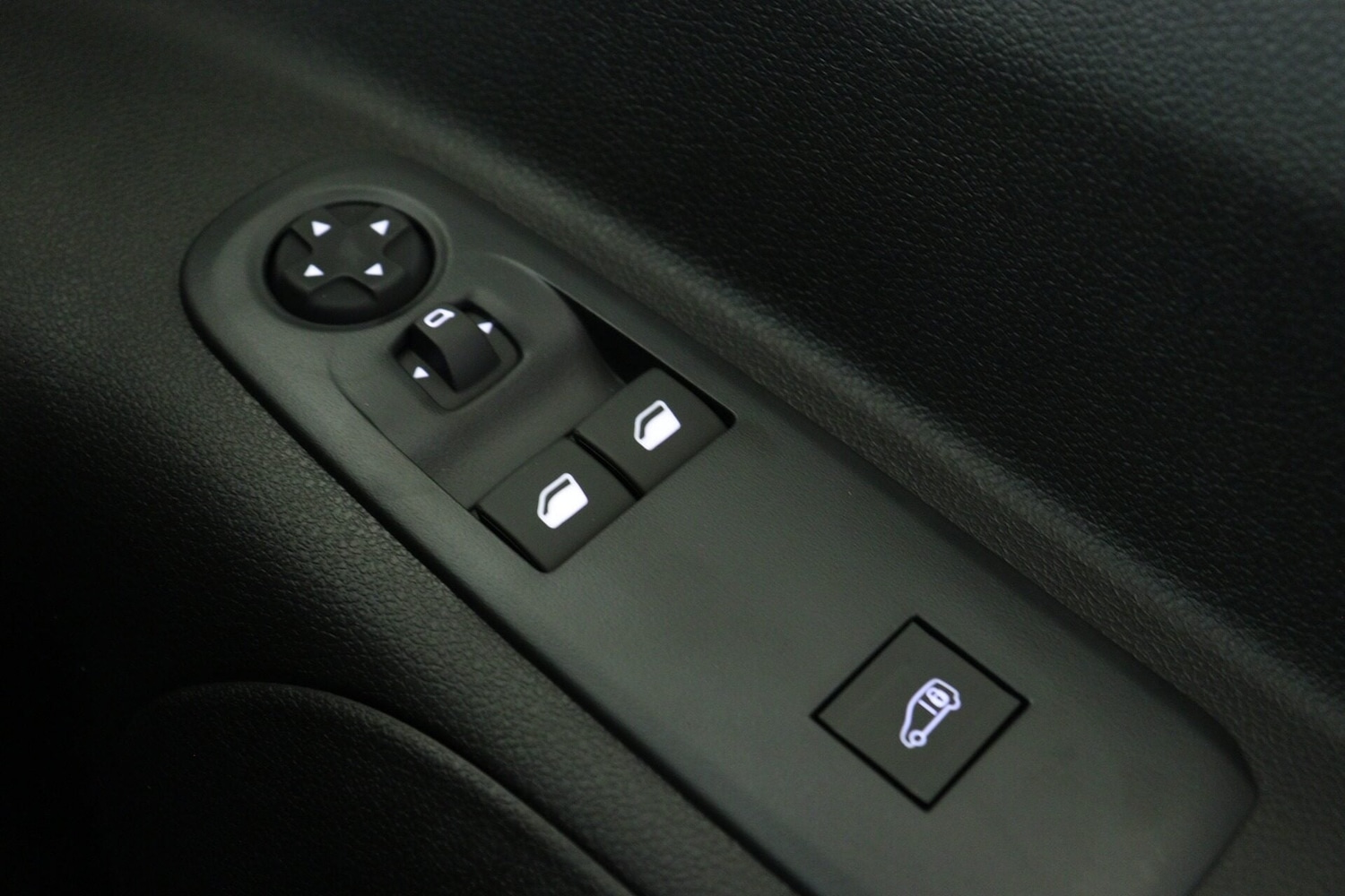 Used Peugeot Partner 2023 for sale - 77729169: Photo 22