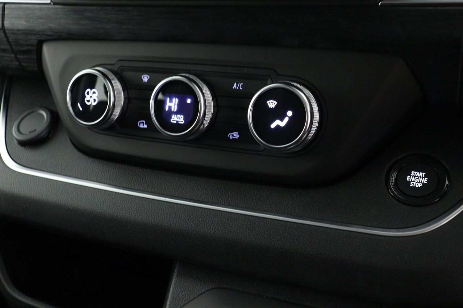 Used Renault Trafic 2025 for sale - 77701012: Photo 19