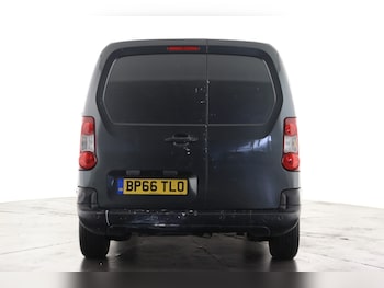 Used Citroen Berlingo 2016 for sale - 76542949: Photo