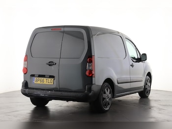 Used Citroen Berlingo 2016 for sale - 76542949: Photo