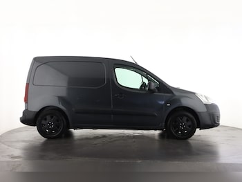 Used Citroen Berlingo 2016 for sale - 76542949: Photo