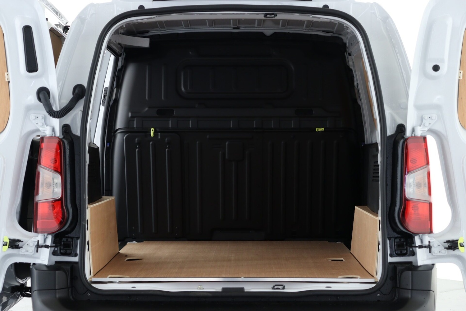 Used Citroen Berlingo 2023 for sale - 76292349: Photo 3