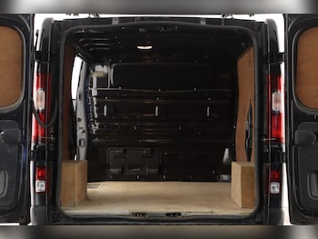 Used Renault Trafic 2020 for sale - 77989525: Photo