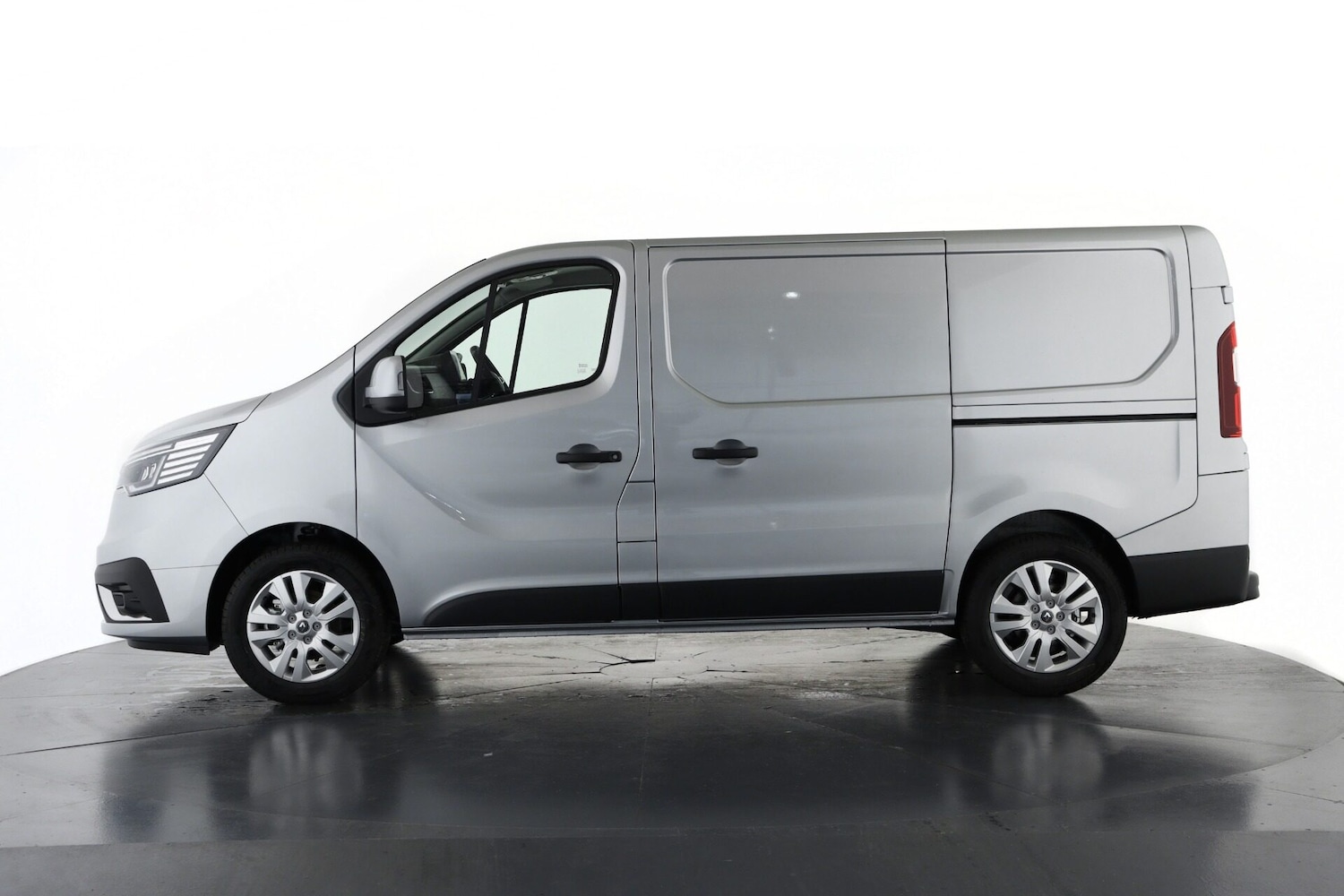 Used Renault Trafic 2025 for sale - 76692945: Photo 8