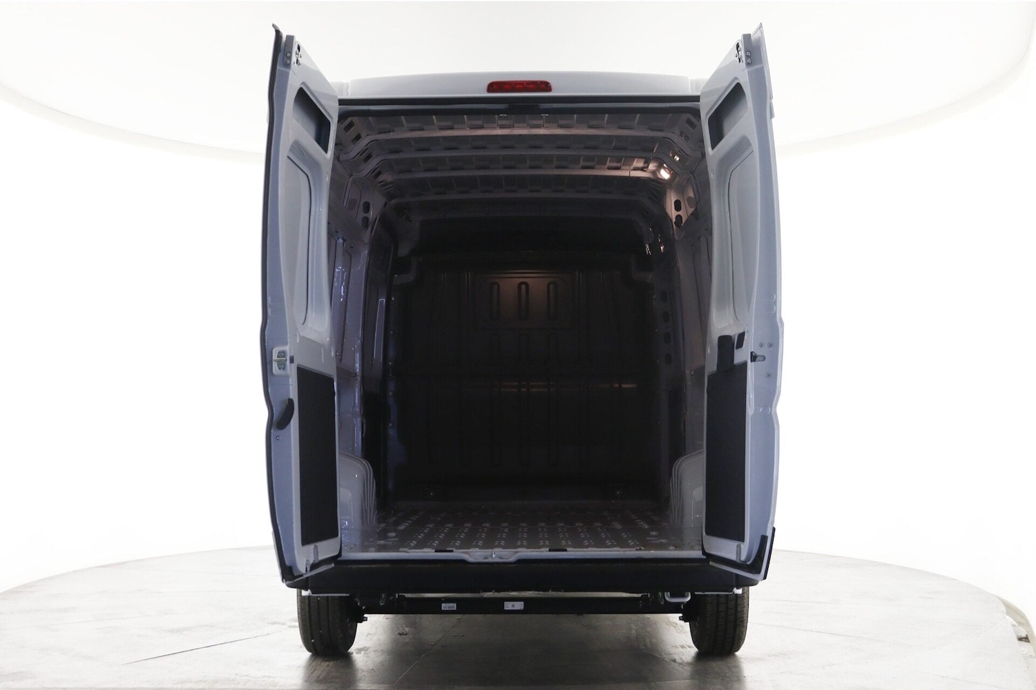 Used Peugeot Boxer 2025 for sale - 76969853: Photo 3