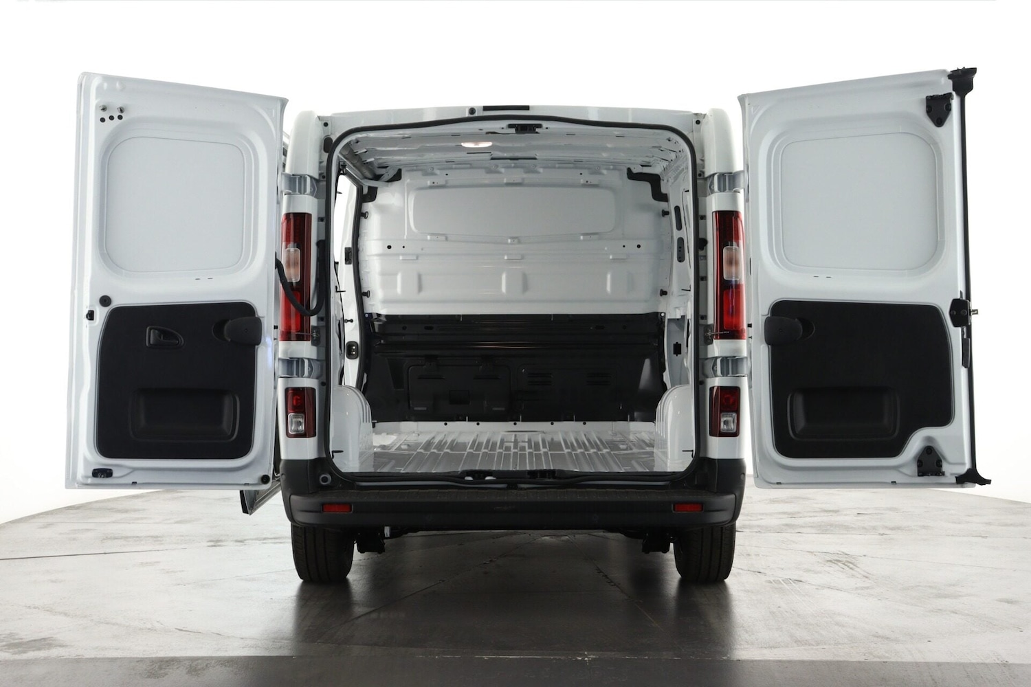 Used Renault Trafic 2025 for sale - 77873464: Photo 2