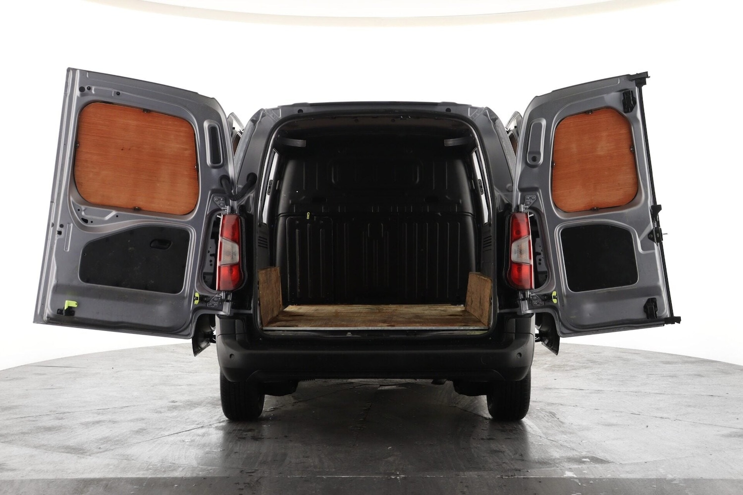 Used Peugeot Partner 2022 for sale - 77432725: Photo 2