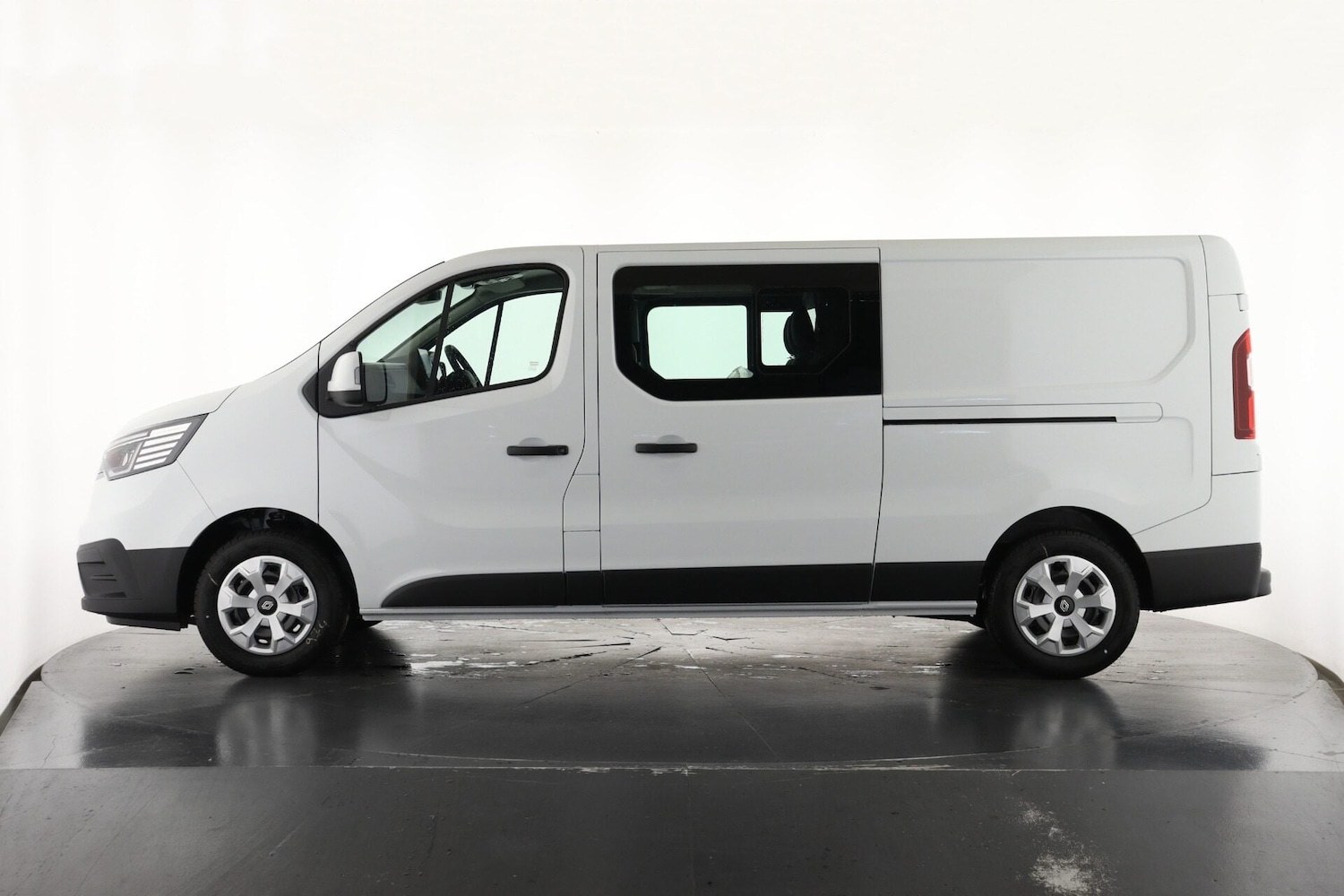 Used Renault Trafic 2025 for sale - 77493835: Photo 7