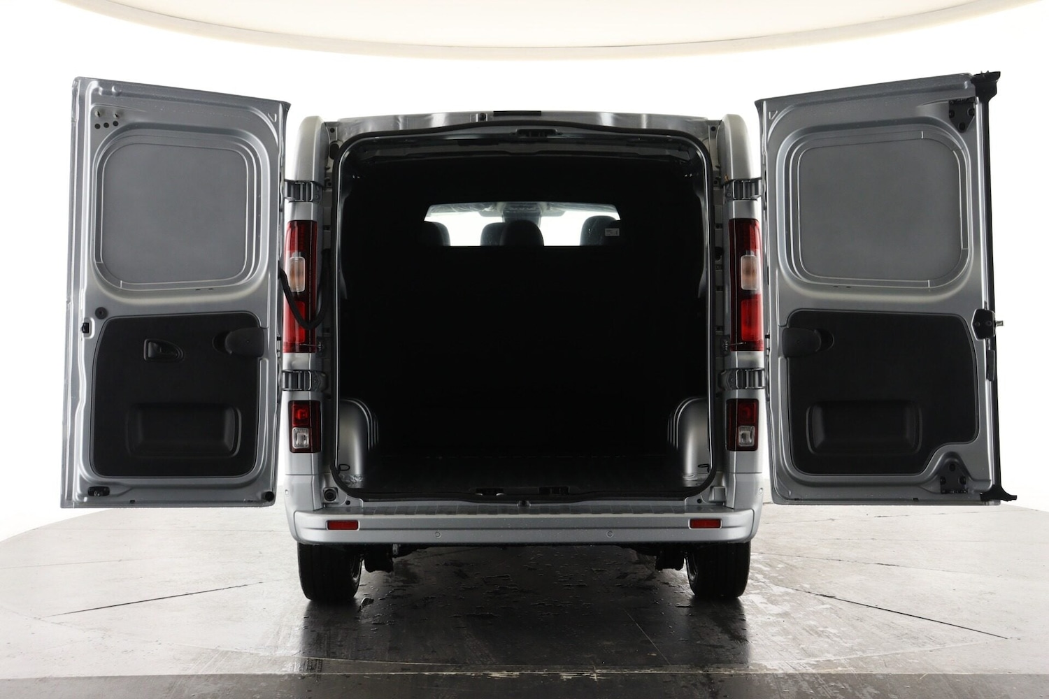 Used Renault Trafic 2025 for sale - 77517656: Photo 2