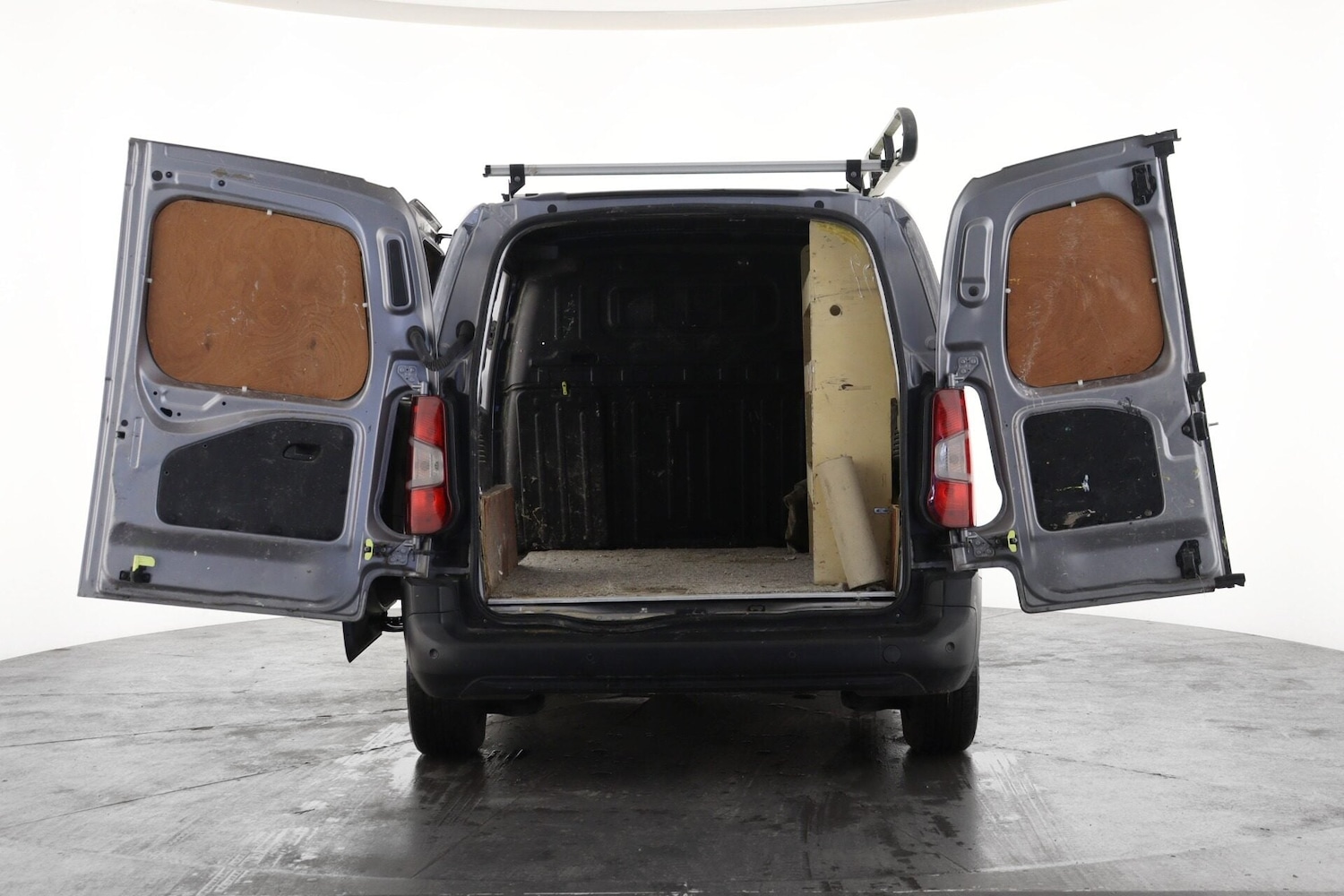 Used Citroen Berlingo 2020 for sale - 77593193: Photo 2