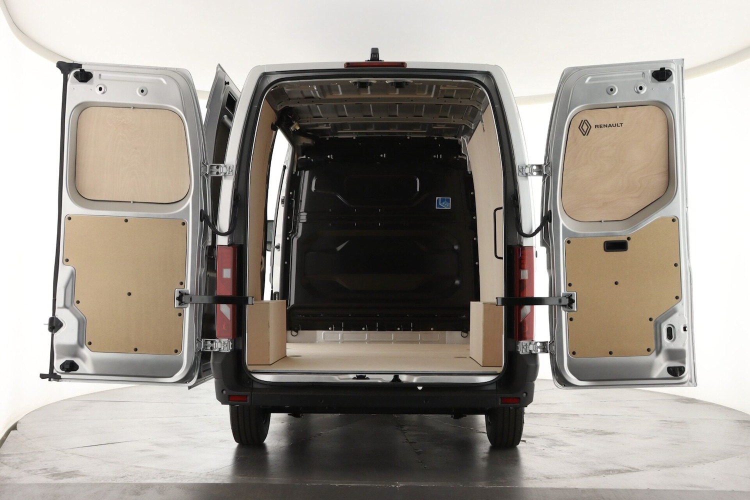 Used Renault Master 2025 for sale - 77432734: Photo 2