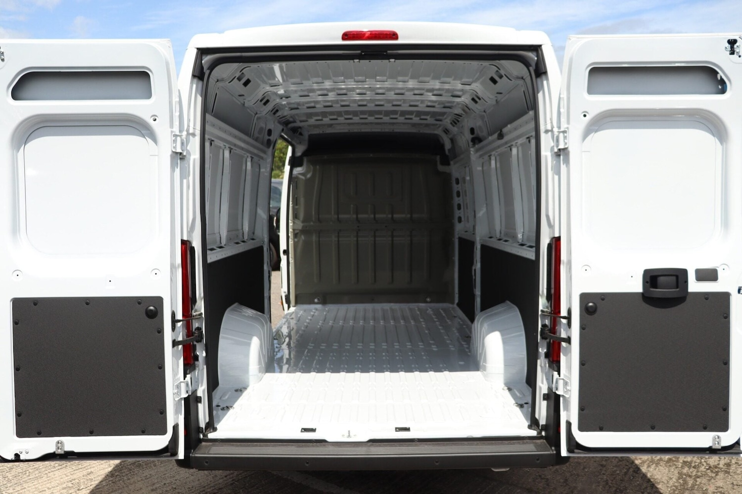 Used Peugeot Boxer 2025 for sale - 77747875: Photo 2