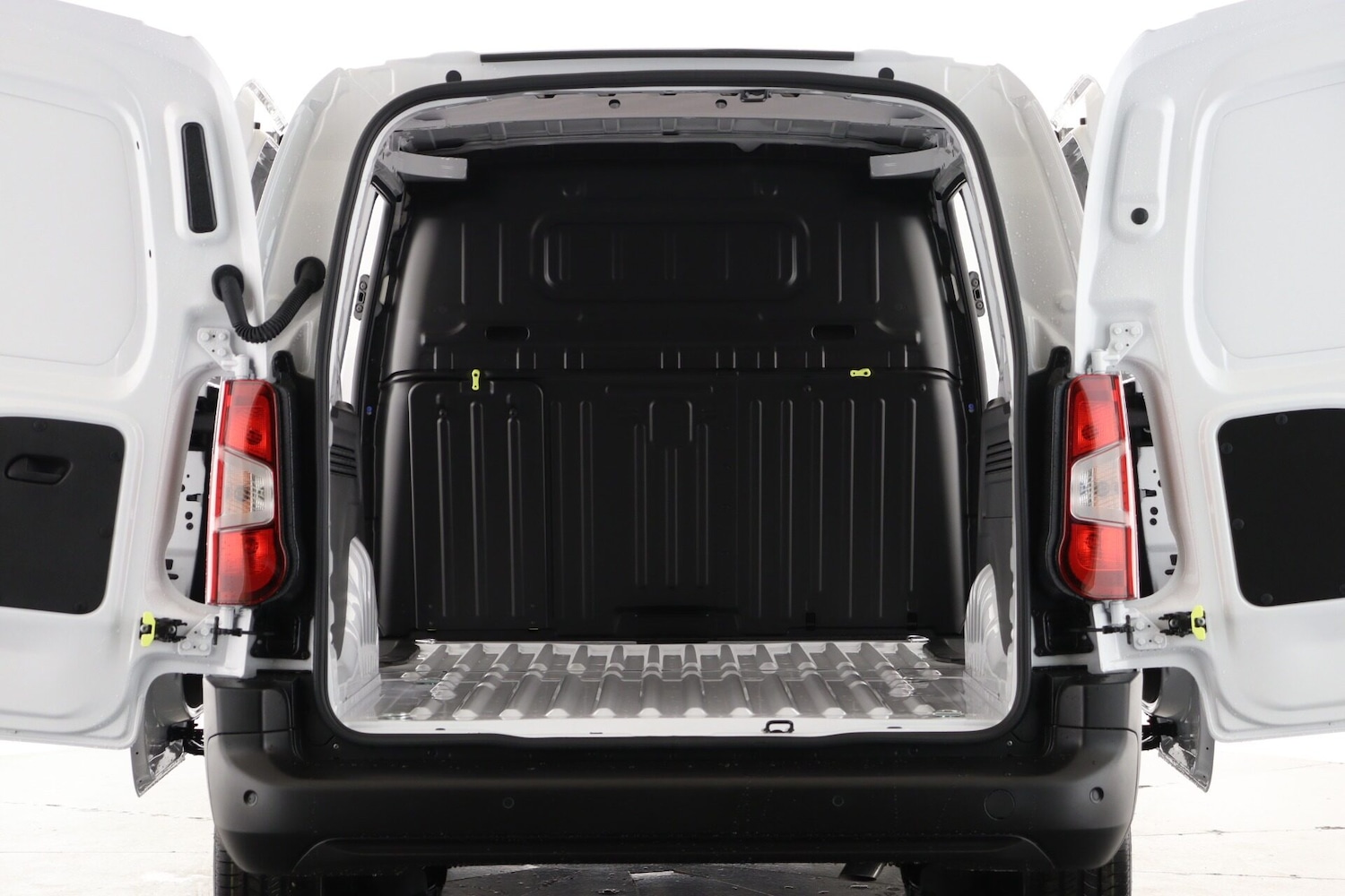 Used Peugeot Partner 2025 for sale - 77716279: Photo 4