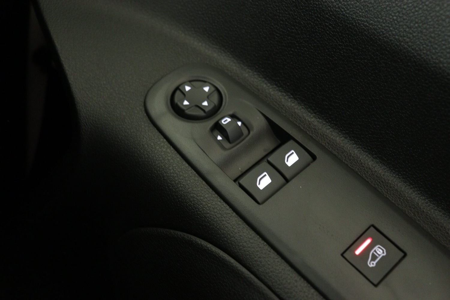 Used Peugeot Partner 2025 for sale - 77085208: Photo 23