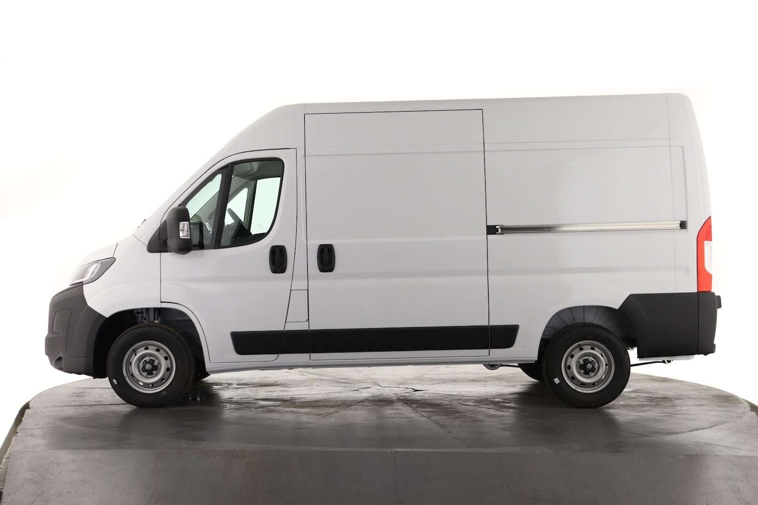 Used Peugeot Boxer 2025 for sale - 76476849: Photo 9