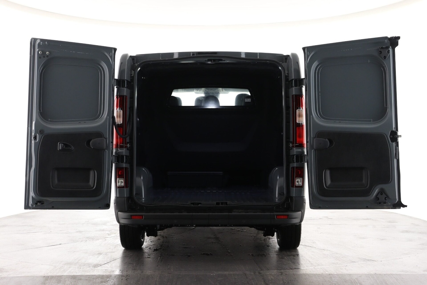 Used Renault Trafic 2025 for sale - 76718894: Photo 2