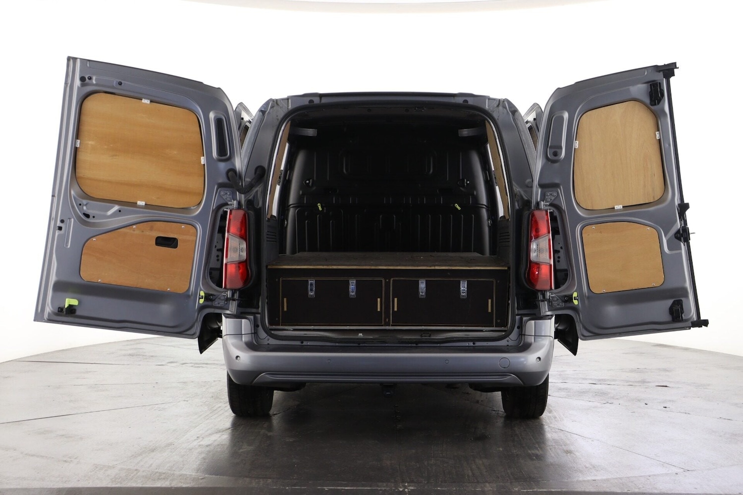 Used Citroen Berlingo 2023 for sale - 76723982: Photo 2