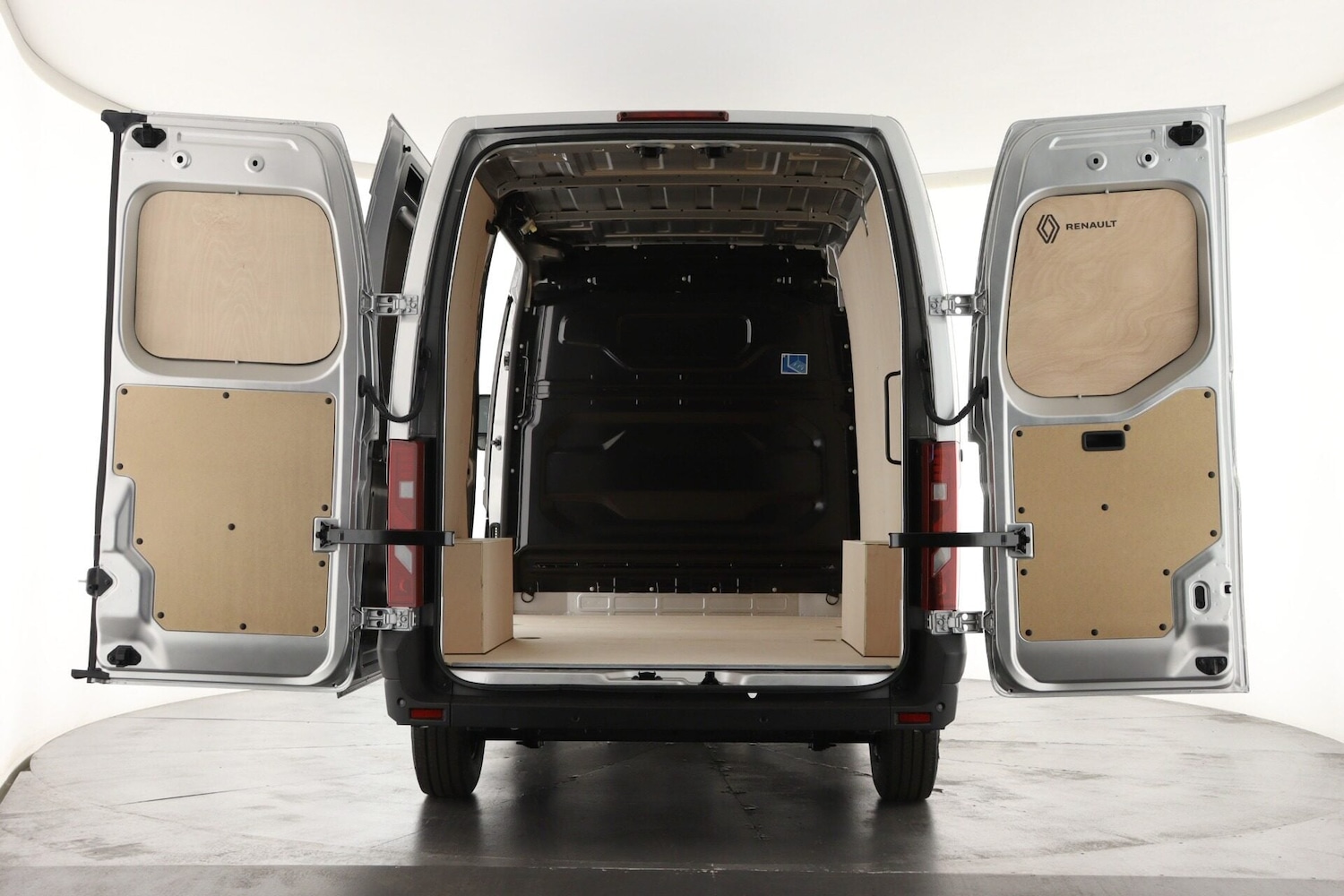 Used Renault Master 2025 for sale - 77432712: Photo 2