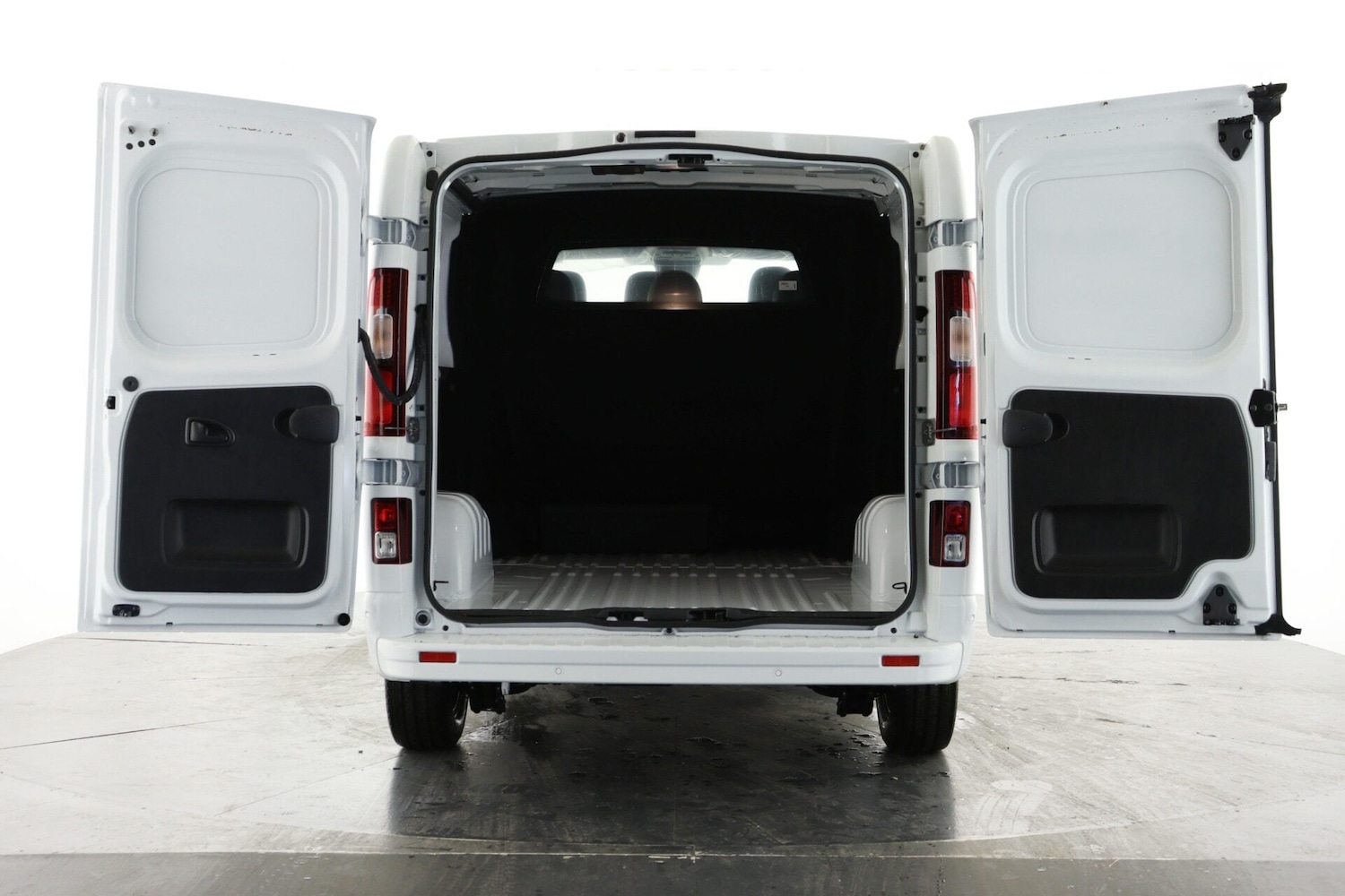 Used Renault Trafic 2026 for sale - 77873452: Photo 2