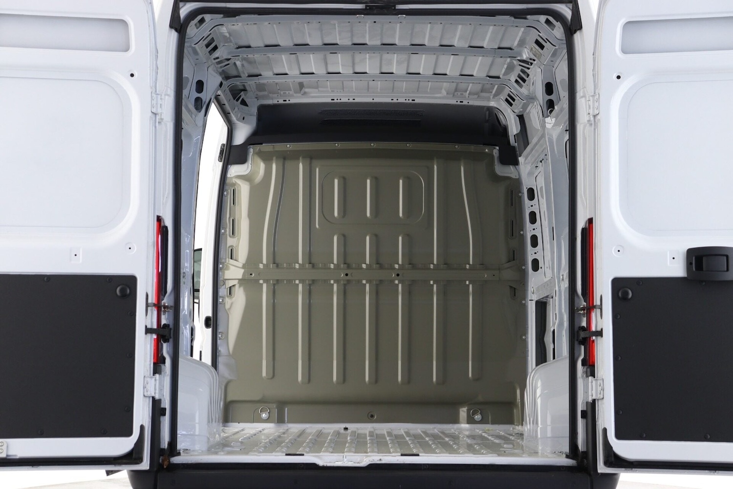 Used Vauxhall Movano 2025 for sale - 76982671: Photo 4