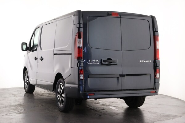 Used Renault Trafic 2025 for sale - 76102700: Photo 11