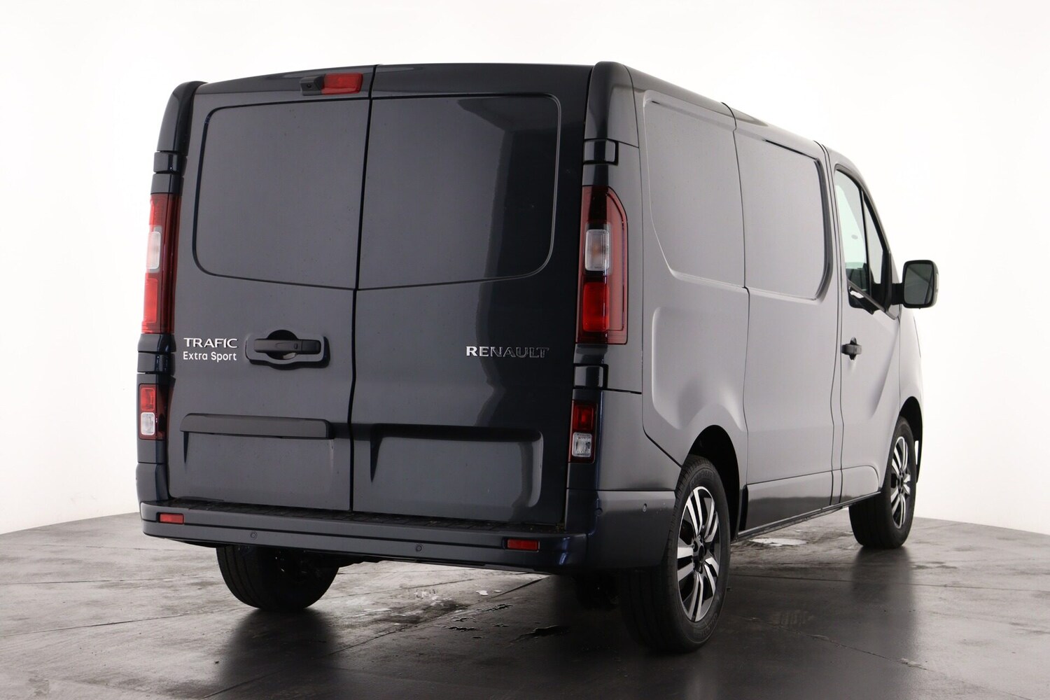 Used Renault Trafic 2025 for sale - 76102700: Photo 5