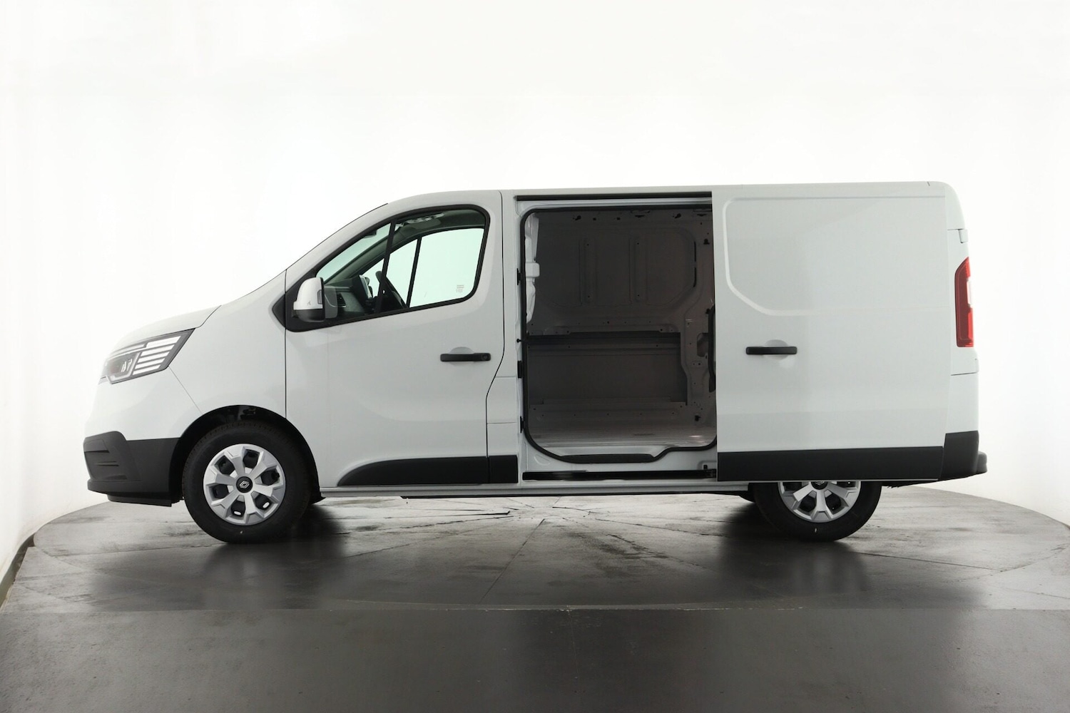 Used Renault Trafic 2024 for sale - 77327318: Photo 9