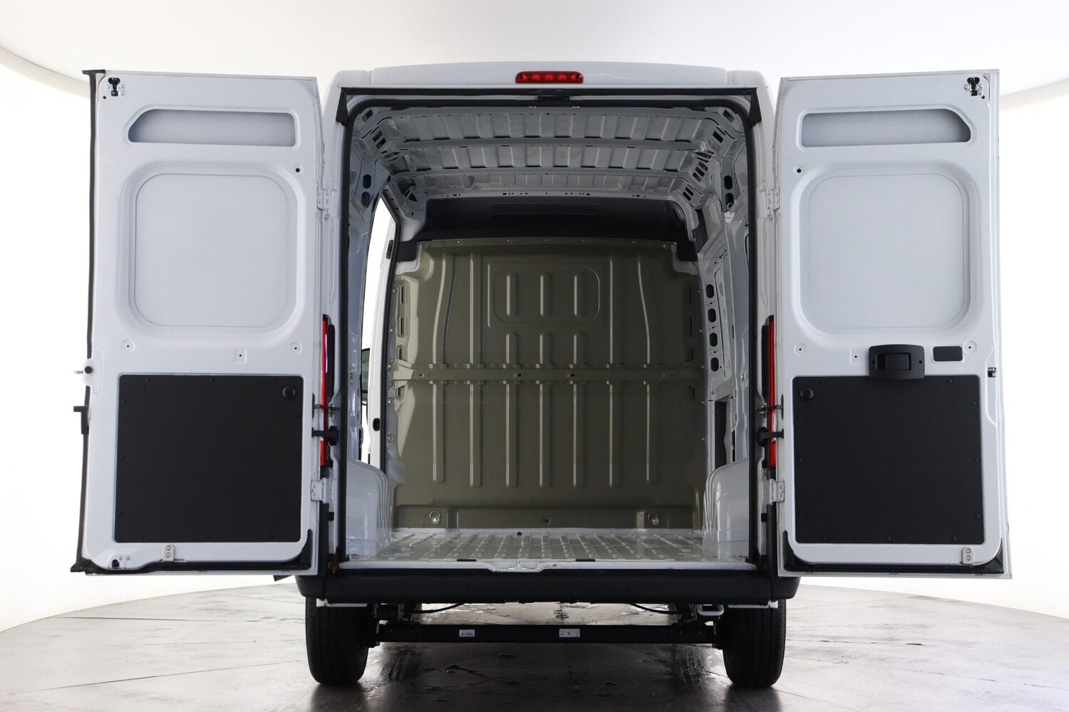 Used Vauxhall Movano 2025 for sale - 76569375: Photo 3